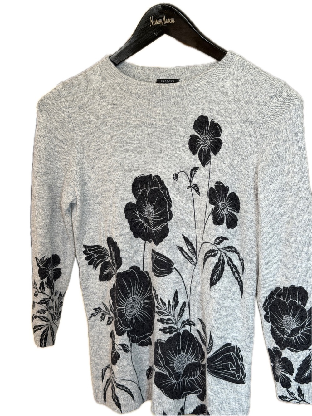 Cashmere Gray Floral Sweater Medium Petite